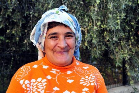 İnternette tıklanma rekorları kıran kadın ünlü olduğunun farkında bile değil