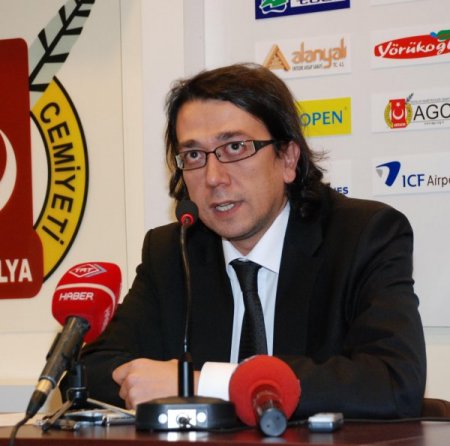 İnternetten İki Buçuk Yılda 60 Bin İçerik Kaldırıldı