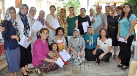 İpek Dokumacılığını Öğrenen 15 Kursiyer Sertifka Aldı