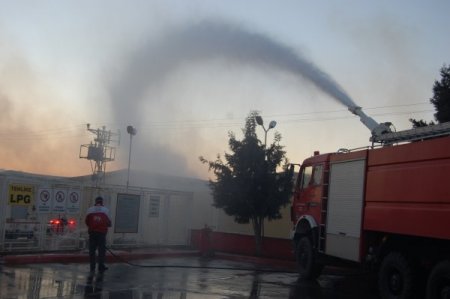 İplik Fabrikasında Yeniden Başlayan Yangın Korkuttu