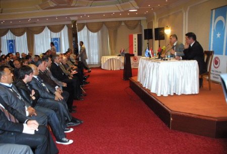 Irak Türkmenlerinin sorunu İstanbul’da ele alandı