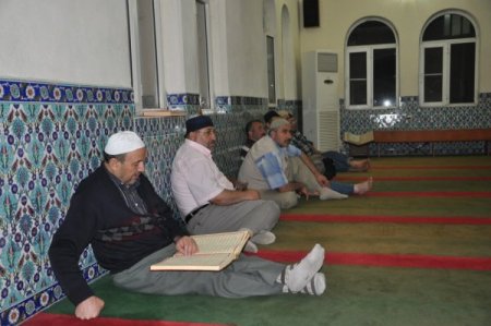 Irak'la yaşanan vize krizi nedeniyle Silopi'de bekleyen hacı adayları zorda