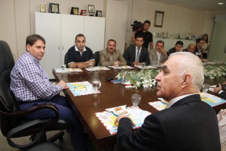 Iraklı belediye başkanları, Konak Belediyesi'ni inceledi