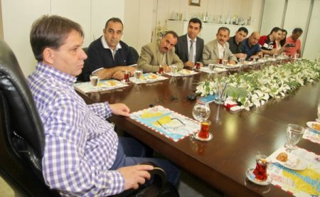 Iraklı belediye başkanları, Konak Belediyesi'ni inceledi