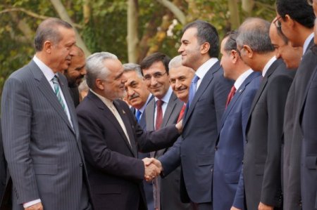 İran Cumhurbaşkanı Yardımcısı Rahimi, Başbakanlık'ta resmi törenle karşılandı