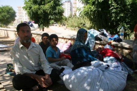 İran'ın sınır dışı ettiği Afgan aileler Türkiye’ye sığındı