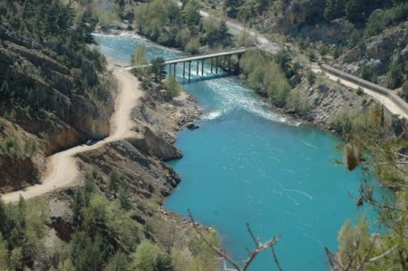 Irmak ve kanallar temizlenince su israfı yüzde 15'ten yüzde 5'e düştü