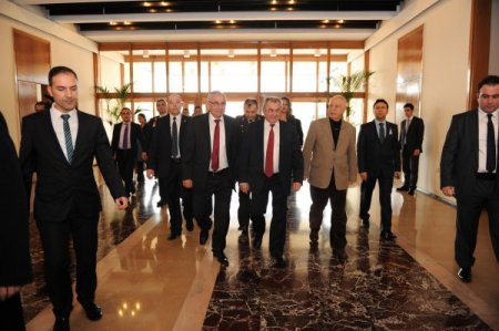 İrsen Küçük: Başbakan’la elektrik projesi hakkında konuşacağız