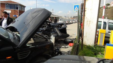 İş adamının geçirdiği trafik kazası güvenlik kamerasında