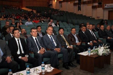 İş-Kur Muğla'da öğrencilerin ayağına gidiyor