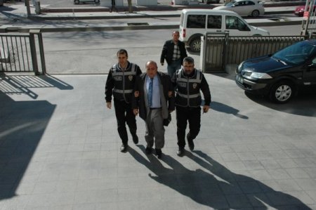 İş Vaadiyle Vatandaştan Para İsteyen Sahte Milletvekili Aday Adayı Yakalandı