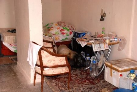 İş Yerinde Çürümüş Cesedi Bulundu
