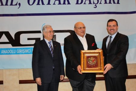 İşadamı Kiğılı: Siyasi İstikrar Ekonomik İstikrarı Beraberinde Getiriyor