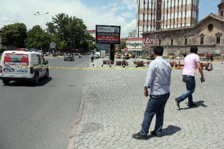 İşçi çantasına bomba ihbarı