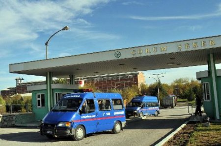 İşçiler, Fabrikalarına Talip Olan Firma Yetkililerini İçeri Almadı