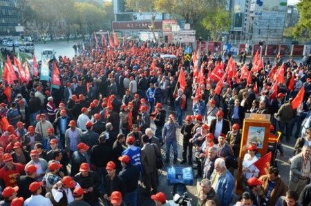 İşçiler, İZELMAN'daki ihale krizini protesto etti