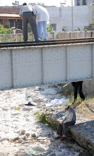 İşe giden genç kız, trenin çarpması sonucu hayatını kaybetti