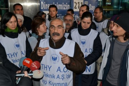 İşe iade kararı çıkan kabin amirleri, Hava-iş'i eleştirdi