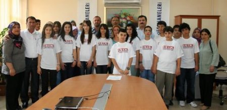 Işık Dershanesi'nin 12 Öğrencisi 100 Sorunun Tamamını Doğru Yaptı
