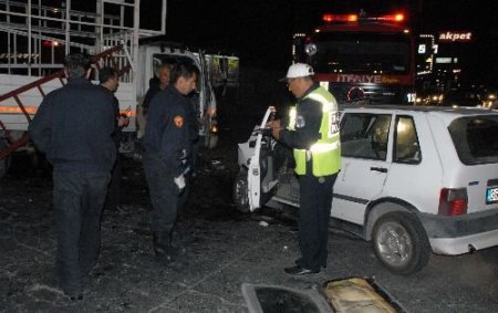 Işık İhlali Nedeniyle Gerçekleşen Kazada 6 Kişi Yaralandı