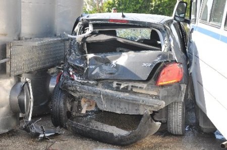 Işık ihlali zincirleme kazaya neden oldu