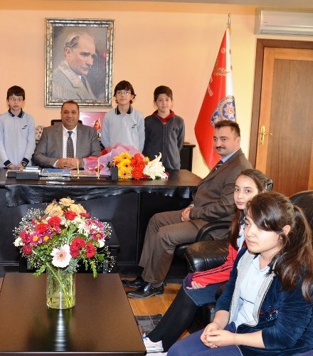 Işık Koleji öğrencileri emniyet müdürünü ziyaret etti