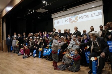 Işık Koleji öğrencileri yaşlılara unutulmaz bir gün yaşattı