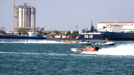 Işıklar Dünya Offshore Şampiyonası Samsun'da başladı