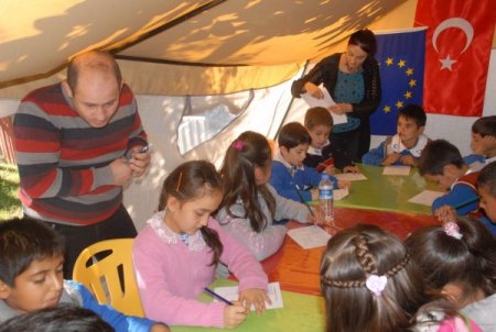 Işıklar ülkesi öğrencilerle aydınlatılıyor