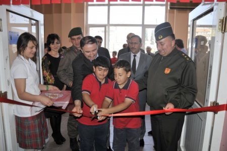 İşitme Engelli Öğrenciler Hünerlerini Sergiledi