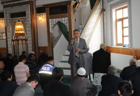İşitme Engelli Öğrenciler İçin Cuma Hutbesi İşaret Diline Çevriliyor