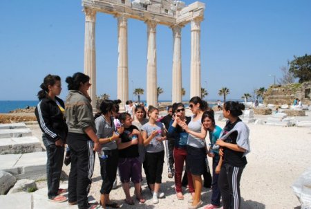 İşitme Engelliler, Tarihi Eserler Hakkında İşaret Diliyle Bilgilendi