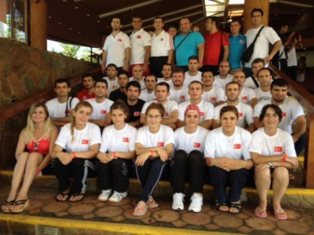 İşitme Engelliler’den süper başlangıç