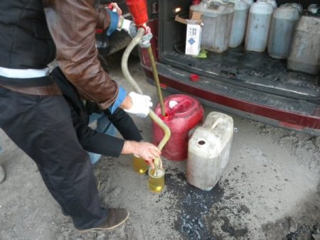 İskenderun'da 710 litre kaçak akaryakıt ele geçirildi