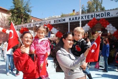 İskenderun'da coşkulu 23 Nisan kutlaması
