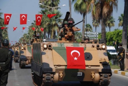 İskenderun'da Zafer Bayramı coşkusu