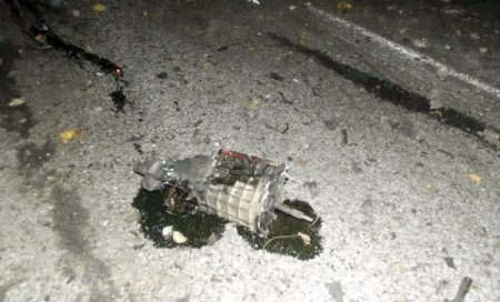 İskenderun'daki patlama sonrası araçtan geriye motor aksanı kaldı