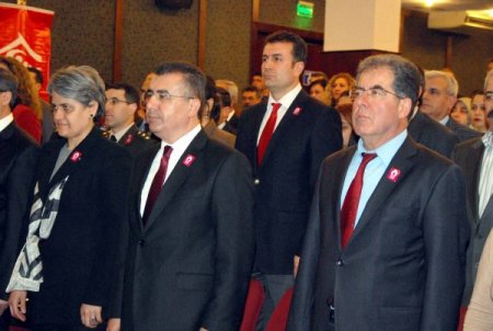 İskenderun'daki programını yarıda kesen Vali Lekesiz, Reyhanlı'ya gitti