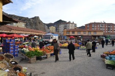 İskilip'in sebze pazarı çelik konsorsiyumla kapatılıyor