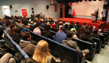 İŞKUR, 2012'de 500 bin kişiye iş imkanı sağladı