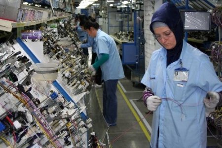 İŞKUR kadınlarını yüzünü güldürdü