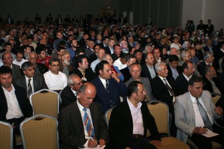 "İslam Dünya’sı Batıdan Sosyal Medeniyeti Alırken, Kur’an-ı Kerim’i Anlatmalı"