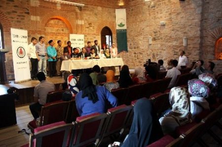 İslam Dünyasının Gençleri, Ülkelerindeki Sorunları Anlattı