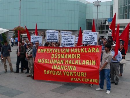 İslam’a hakaret eden film Halk Cephesi tarafından protesto edildi