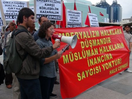 İslam’a hakaret eden film Halk Cephesi tarafından protesto edildi
