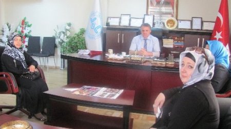 İslam’ı seçen Rus asılı Maria, Kur’an–ı Kerim öğreniyor