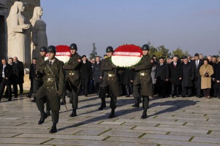 İsmet İnönü, ölümünün 39’uncu yılında Anıtkabir’deki kabri başında anıldı