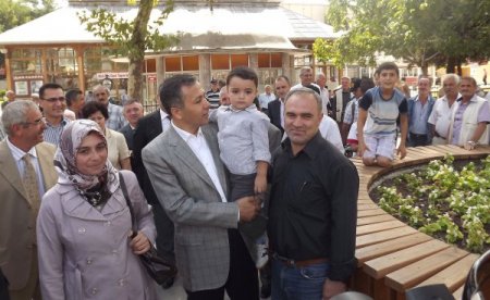 İsmini soran valiye, minik çocuktan ilginç cevap: Polat Alemdar!