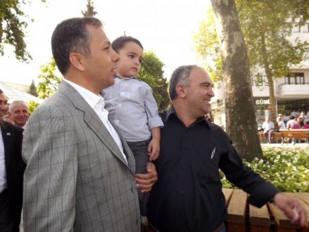 İsmini soran valiye, minik çocuktan ilginç cevap: Polat Alemdar!