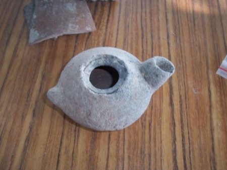 İsos Antik Kenti'nde 1700 yıl önce kulanılan Kandil bulundu